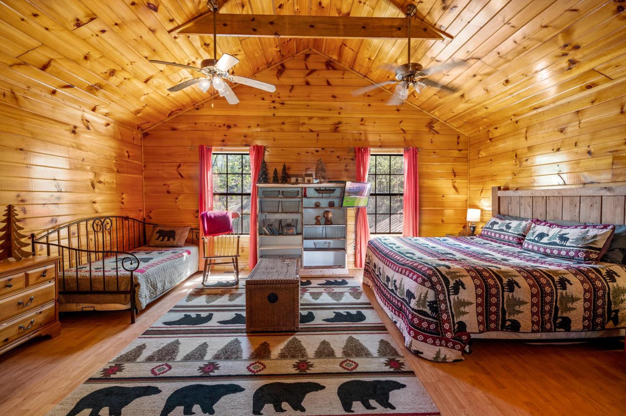 Permanent Vacation-Private Honeymoon Cabin With Hot Tub Sevierville Luaran gambar